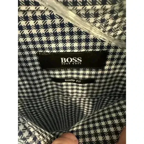 Hugo Boss Men's Dress Shirt 16.5 - 32/33 Elegance and Sophistication Redefined - Picture 2 of 5